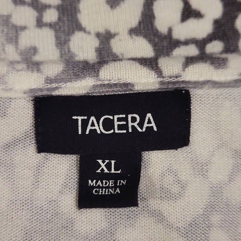 Tacera Animal Print Tunic Sweater Size XL Corded Sleeves - Picture 2 of 9